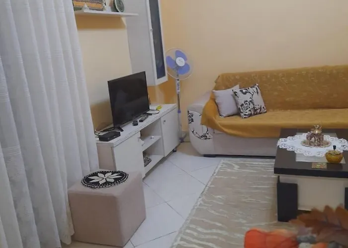 Apartmán At The Heart Of Përmet