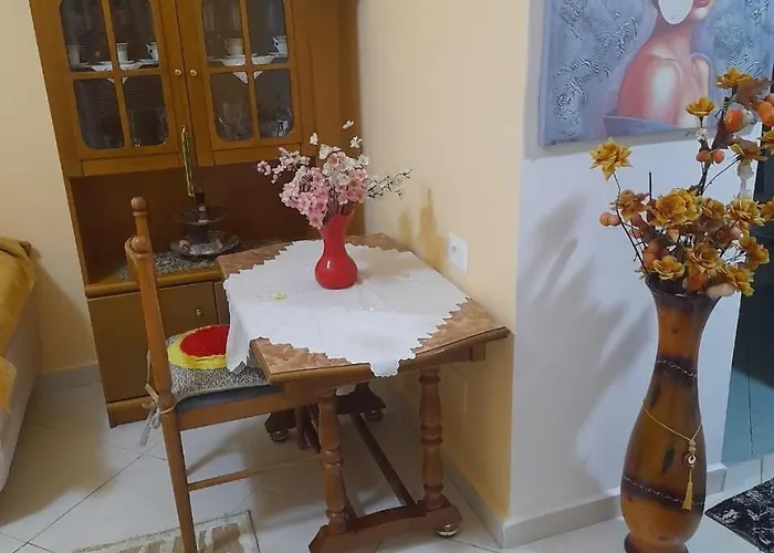 Apartmán At The Heart Of Përmet