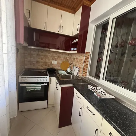 Apartment At The Heart Of Përmet